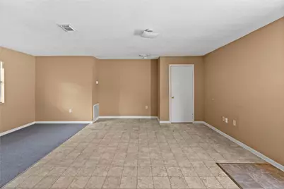 2200 Peach Avenue #4, Bay City, TX 77414 - Photo 7