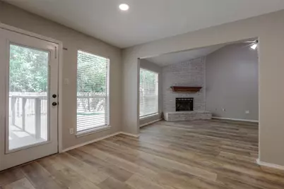 31 Maywind Court, The Woodlands, TX 77381 - Photo 13