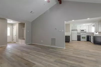 31 Maywind Court, The Woodlands, TX 77381 - Photo 15