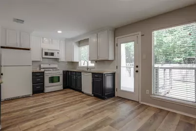 31 Maywind Court, The Woodlands, TX 77381 - Photo 11