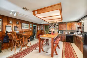 438 County Rd 164, Cedar Lane, TX 77414 - Photo 11