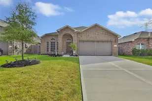 8026 Brooks Crossing Dr, Baytown, TX 77521 - Photo 1