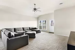 8026 Brooks Crossing Dr, Baytown, TX 77521 - Photo 11