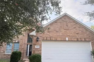 6718 Chester Oak Dr, Houston, TX 77083 - Photo 1
