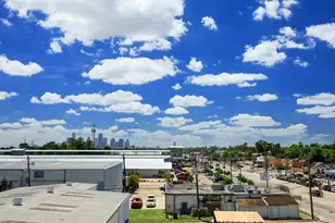 1303 E 27th St, Houston, TX 77009 - Photo 7
