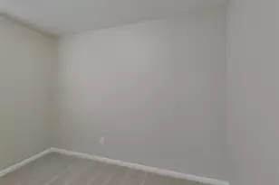 12022 Green Bluff Ct, Houston, TX 77044 - Photo 11