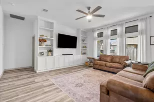 723 Kingwood Dr, League City, TX 77573 - Photo 9