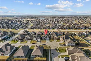 723 Kingwood Dr, League City, TX 77573 - Photo 5