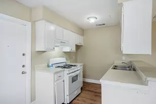 7118 Glen Point, Windcrest, TX 78239 - Photo 11