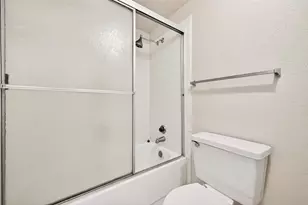 1515 Sandy Springs Rd, Houston, TX 77042 - Photo 19