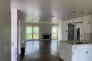 716 Worthshire St, Houston, TX 77008 - Photo 5