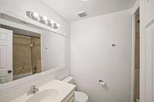 1539 Hawthorne St, Houston, TX 77006 - Photo 7