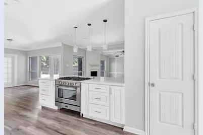 2903 Woods Estates Drive, Houston, TX 77339 - Photo 17