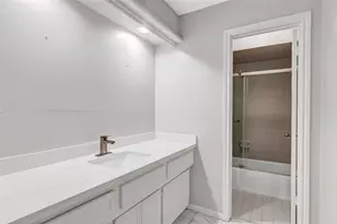 2903 Woods Estates Dr, Houston, TX 77339 - Photo 43