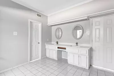 2903 Woods Estates Drive, Houston, TX 77339 - Photo 35