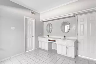 2903 Woods Estates Dr, Houston, TX 77339 - Photo 35