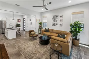 211 E 32nd St, Houston, TX 77018 - Photo 9