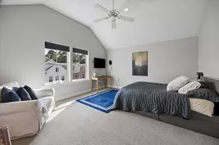 270 Green Blvd, Shenandoah, TX 77384 - Photo 27