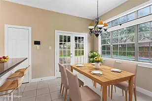 105 Strawberry Dr, Lake Jackson, TX 77566 - Photo 9