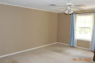 1021 Rose Cir, College Station, TX 77840 - Photo 9