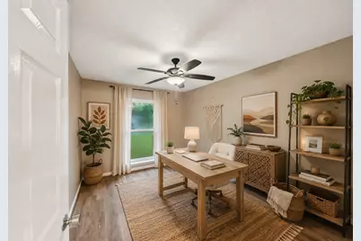 707 Hildred Avenue, Conroe, TX 77303 - Photo 9