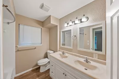 707 Hildred Avenue, Conroe, TX 77303 - Photo 7