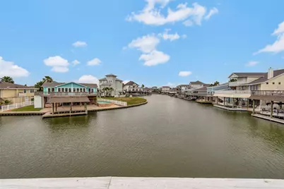 1327 Tiki Drive, Tiki Island, TX 77554 - Photo 27