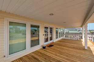 1327 Tiki Dr, Tiki Island, TX 77554 - Photo 43