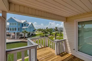 1327 Tiki Dr, Tiki Island, TX 77554 - Photo 39