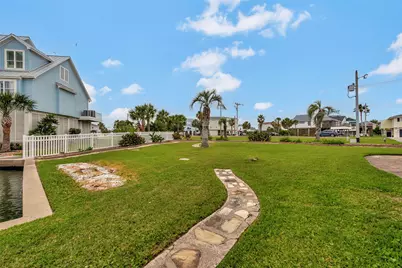 1327 Tiki Drive, Tiki Island, TX 77554 - Photo 31