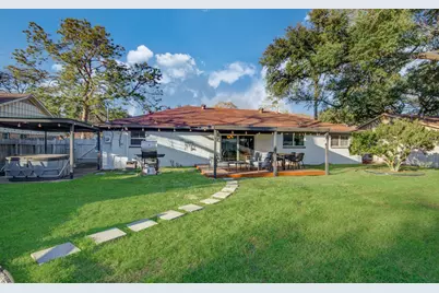 9515 Meadowglen Lane, Houston, TX 77063 - Photo 41