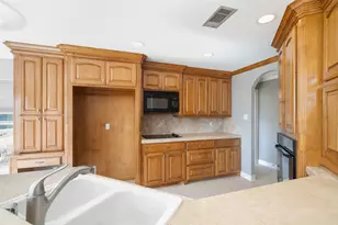 11836 Seashell Cir, Montgomery, TX 77356 - Photo 11