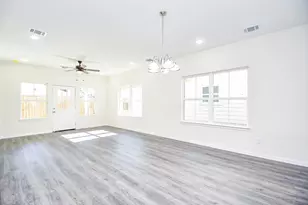 12202 Heather Flower Ln, Houston, TX 77014 - Photo 7