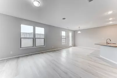 4706 Mint Trail, Houston, TX 77066 - Photo 7