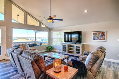1526 Lakeside Drive W, Canyon Lake, TX 78133 - Photo 5