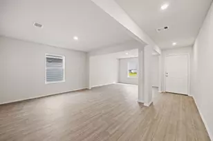 239 Rd 5821, Cleveland, TX 77327 - Photo 7