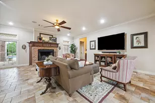 1002 Cowards Creek Ct, Friendswood, TX 77546 - Photo 15