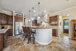 1002 Cowards Creek Ct, Friendswood, TX 77546 - Photo 19