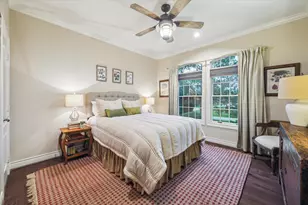 1002 Cowards Creek Ct, Friendswood, TX 77546 - Photo 39