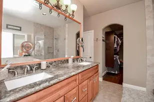 14306 Manorbier Ln, Sugar Land, TX 77498 - Photo 23