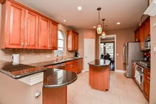 14306 Manorbier Ln, Sugar Land, TX 77498 - Photo 15
