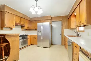 408 E Cheek St, Montague, TX 76265 - Photo 17