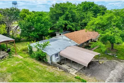 408 E Cheek Street, Montague, TX 76265 - Photo 5