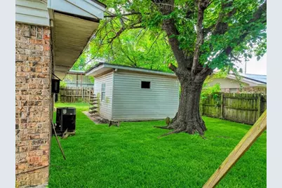 408 E Cheek Street, Montague, TX 76265 - Photo 7