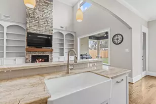 1938 Pech Rd, Houston, TX 77055 - Photo 15