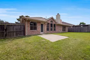 3419 Foursome Ln, Sugar Land, TX 77498 - Photo 5