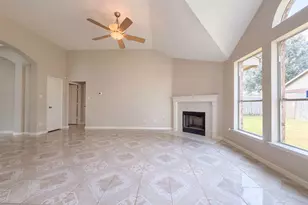 3419 Foursome Ln, Sugar Land, TX 77498 - Photo 7