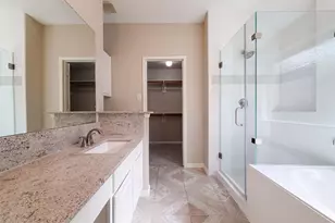 3419 Foursome Ln, Sugar Land, TX 77498 - Photo 15