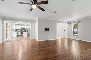 2 Summithill Pl, The Woodlands, TX 77381 - Photo 7