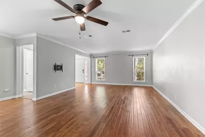 2 Summithill Place, The Woodlands, TX 77381 - Photo 5